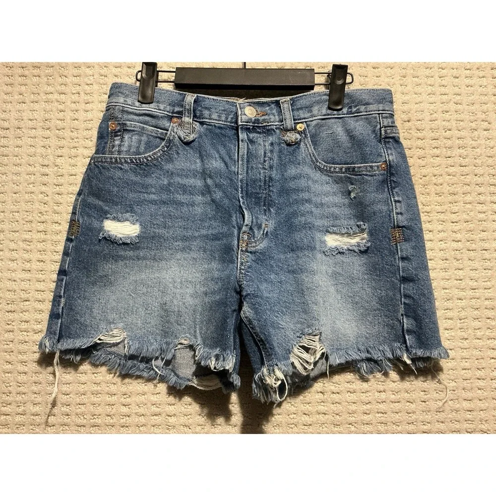 We The Free Distressed Denim Shorts Button Fly 27 Raw‎ Shredded Hem